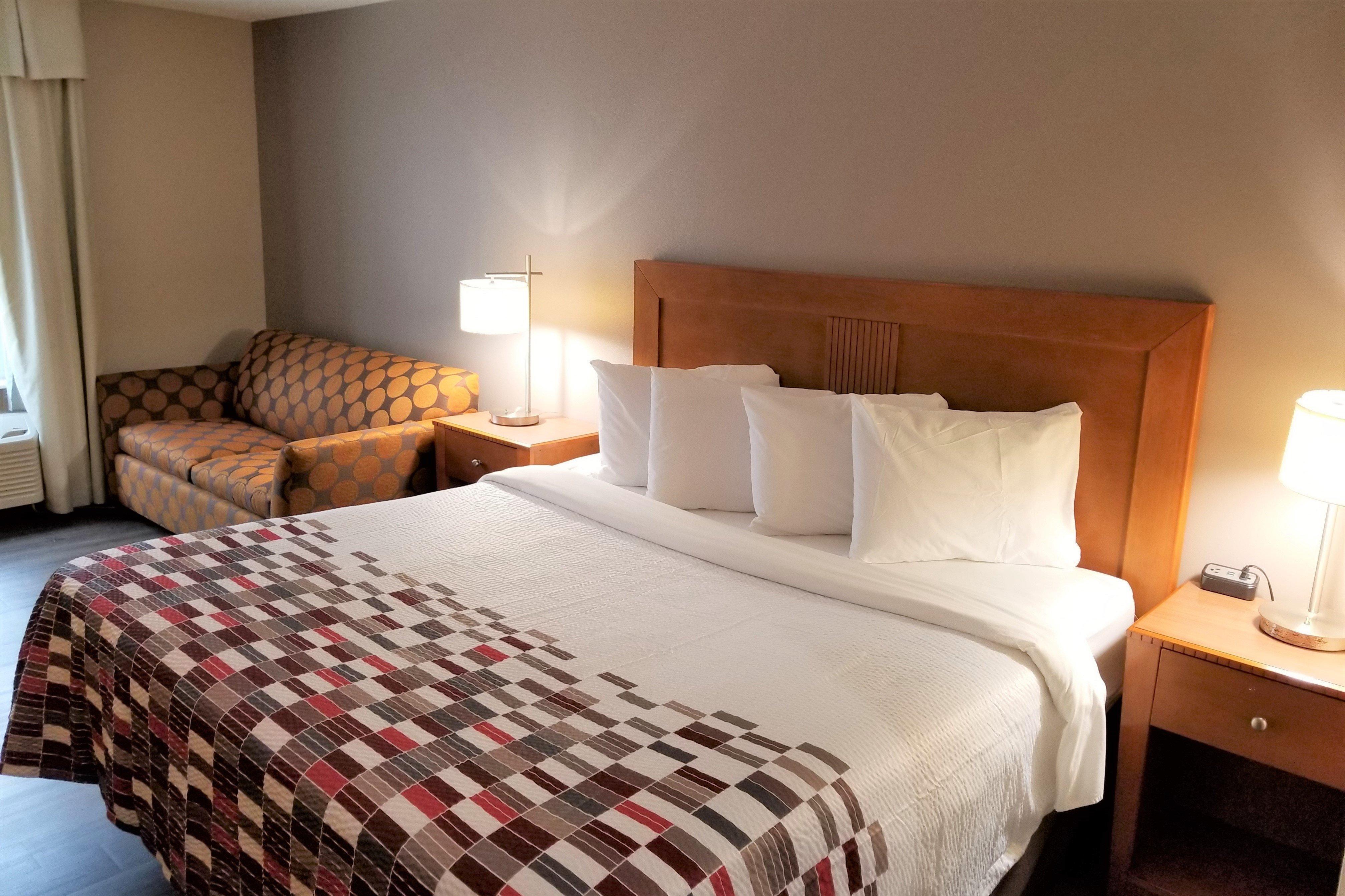 Red Roof - Naval Base Hotel 3*